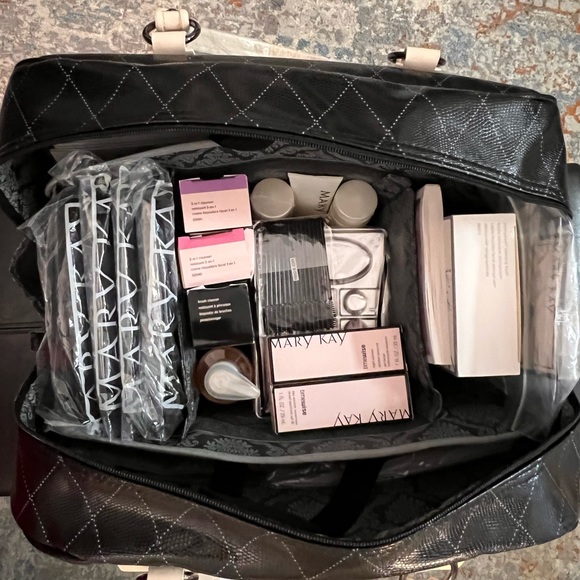 MARY KAY BEAUTY PRODUCTS. - Picture 9 of 13